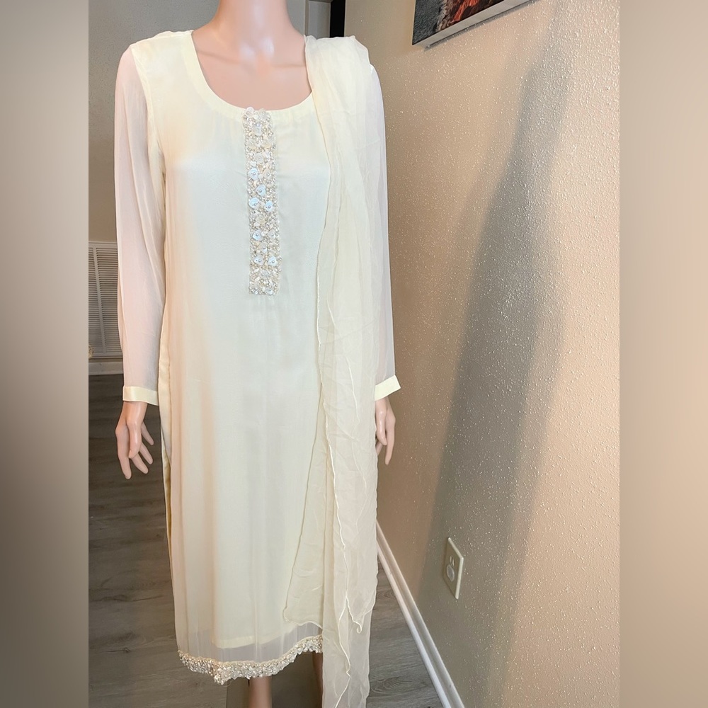 Pakistani Personalized & Customized Shalwar Kameez